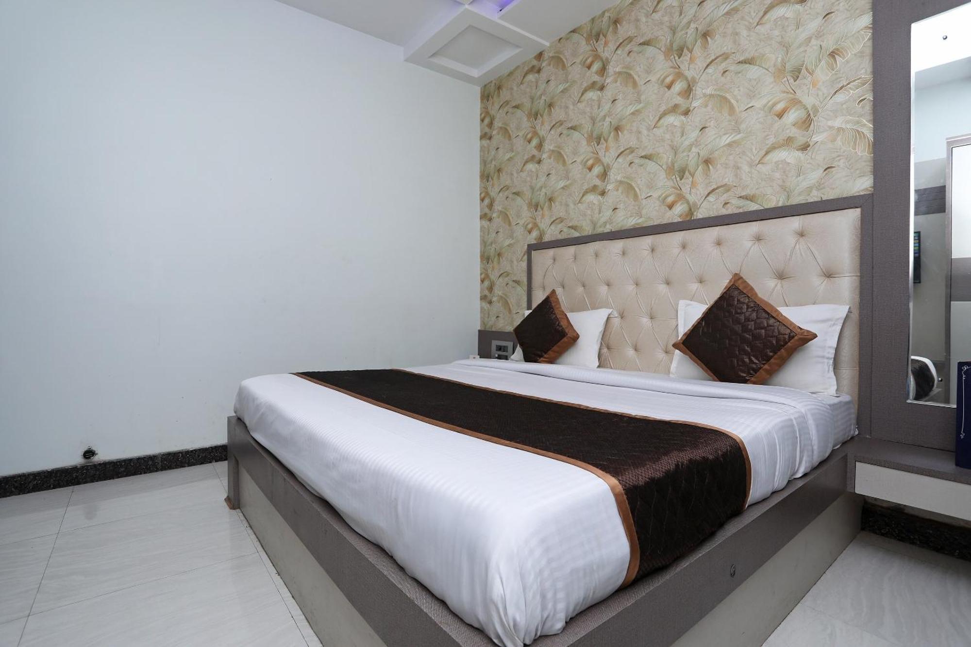 Oyo Hotel Vaishnavi Heritage Inn Agra  Exterior foto
